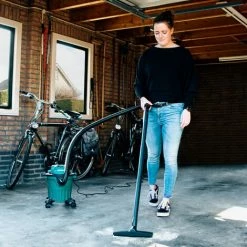 VONROC Aspirateur à Eau Et Poussière 1000W Compact - Réservoir De 12L Et Câble D’alimentation De 5m – Buses, Filtres Et Sac D’aspirateur Inclus -Aspirateur et sac Soldes 27768983 4